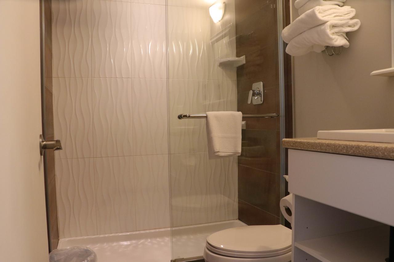 נאנאימו The Waterfront Suites And Marina מראה חיצוני תמונה