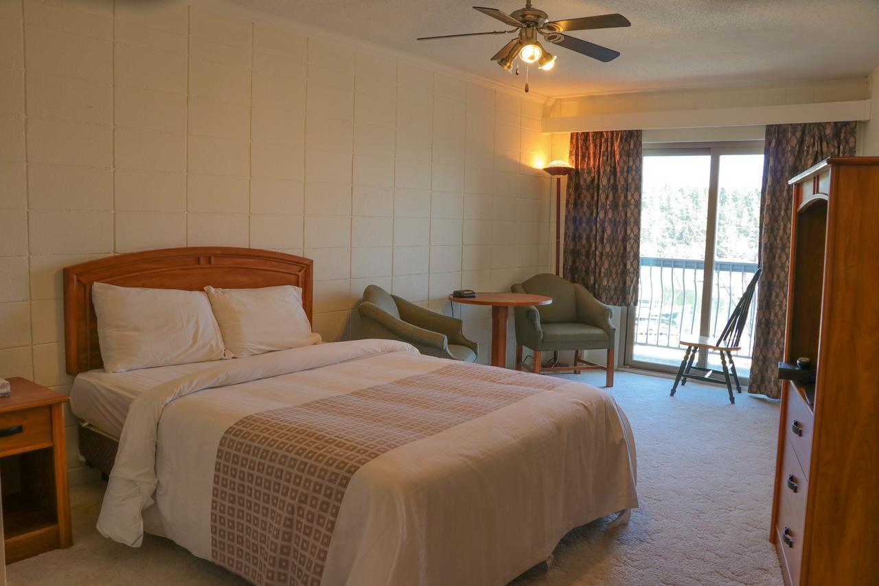 נאנאימו The Waterfront Suites And Marina מראה חיצוני תמונה